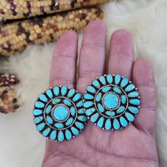 Stunning Vintage Native American Navajo Turquoise Flower Cluster Earrings 🩵🎁 - Picture 8 of 15